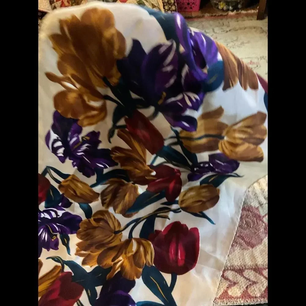 J.G. Hook Floral Scarf - Elegant Silk Blend